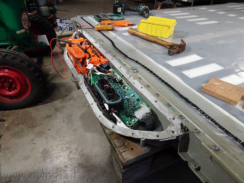 Tesla_85kWh_013.JPG
Make: SONY
Model: DSC-HX90V
DateTime: 25-1-2017 18:10:36
EXIFImageWidth: 4896
ExifImageLength: 3672
Flash: No flash, compulsory flash suppression
ISOSpeedRatings: ISO 1000
FocalLength: 4,1 mm