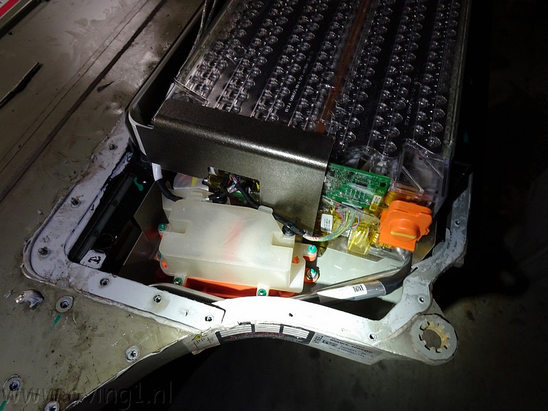 Tesla_85kWh_044.JPG
Make: SONY
Model: DSC-HX90V
DateTime: 25-1-2017 19:03:25
EXIFImageWidth: 4896
ExifImageLength: 3672
Flash: No flash, auto mode
ISOSpeedRatings: ISO 250
FocalLength: 4,1 mm