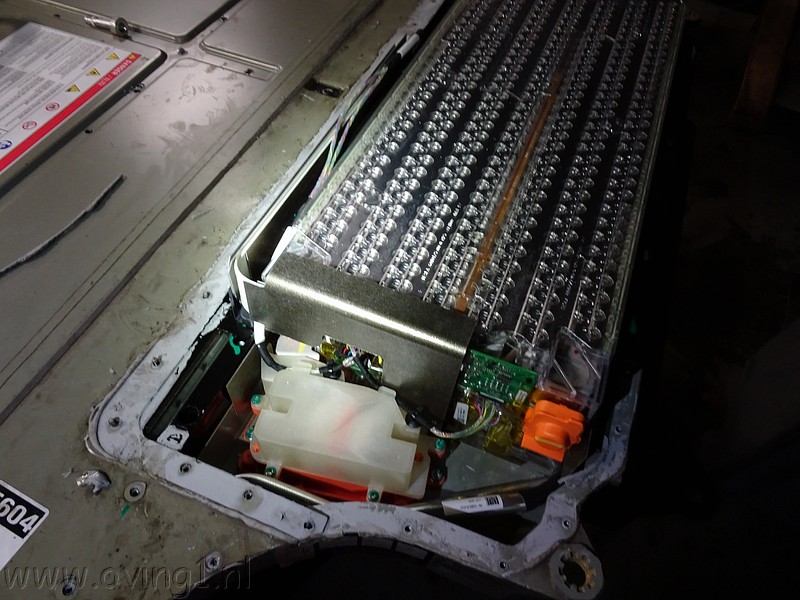 Tesla_85kWh_045.JPG
Make: SONY
Model: DSC-HX90V
DateTime: 25-1-2017 19:03:32
EXIFImageWidth: 4896
ExifImageLength: 3672
Flash: No flash, auto mode
ISOSpeedRatings: ISO 320
FocalLength: 4,1 mm