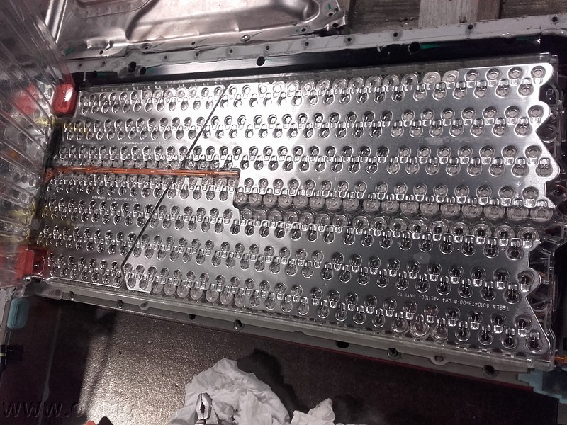 Tesla_85kWh_047.jpg
Make: SAMSUNG
Model: SM-G388F
DateTime: 25-1-2017 19:07:29
EXIFImageWidth: 2592
ExifImageLength: 1944
Flash: No flash, auto mode
ISOSpeedRatings: ISO 120
ShutterSpeedValue:  1/20 sec
ApertureValue: F2,2
FocalLength: 3,31 mm