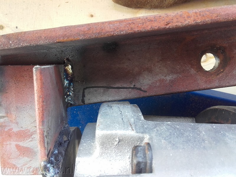 2017-04-04 15.20.47.jpg
Make: SAMSUNG
Model: SM-G388F
DateTime: 4-4-2017 15:20:47
EXIFImageWidth: 2592
ExifImageLength: 1944
Flash: No flash, auto mode
ISOSpeedRatings: ISO 60
ShutterSpeedValue:  1/33 sec
ApertureValue: F2,2
FocalLength: 3,31 mm