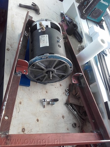 2017-04-04 19.18.58.jpg
Make: SAMSUNG
Model: SM-G388F
DateTime: 4-4-2017 19:18:58
EXIFImageWidth: 2592
ExifImageLength: 1944
Flash: No flash, auto mode
ISOSpeedRatings: ISO 50
ShutterSpeedValue:  1/33 sec
ApertureValue: F2,2
FocalLength: 3,31 mm