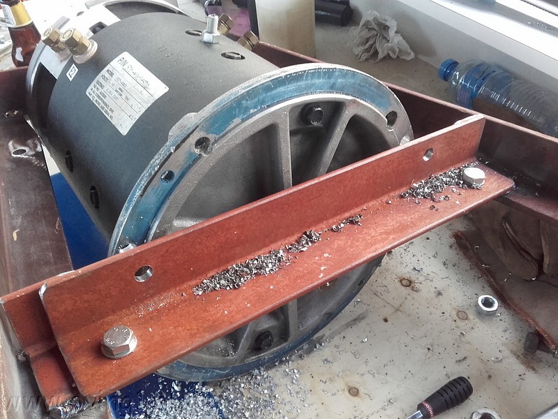 2017-04-04 19.44.34.jpg
Make: SAMSUNG
Model: SM-G388F
DateTime: 4-4-2017 19:44:34
EXIFImageWidth: 2592
ExifImageLength: 1944
Flash: No flash, auto mode
ISOSpeedRatings: ISO 130
ShutterSpeedValue:  1/25 sec
ApertureValue: F2,2
FocalLength: 3,31 mm