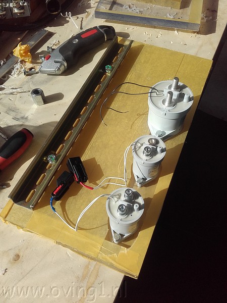 2017-04-06 16.38.43.jpg
Make: SAMSUNG
Model: SM-G388F
DateTime: 6-4-2017 16:38:43
EXIFImageWidth: 2592
ExifImageLength: 1944
Flash: No flash, auto mode
ISOSpeedRatings: ISO 50
ShutterSpeedValue:  1/993 sec
ApertureValue: F2,2
FocalLength: 3,31 mm