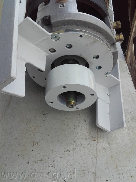 2017-04-06 17.26.10.jpg
Make: SAMSUNG
Model: SM-G388F
DateTime: 6-4-2017 17:26:10
EXIFImageWidth: 2592
ExifImageLength: 1944
Flash: No flash, auto mode
ISOSpeedRatings: ISO 50
ShutterSpeedValue:  1/350 sec
ApertureValue: F2,2
FocalLength: 3,31 mm