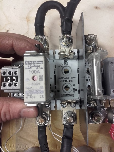 20170412_210457.jpg
Make: SAMSUNG
Model: SM-G388F
DateTime: 12-4-2017 21:04:57
EXIFImageWidth: 2592
ExifImageLength: 1944
Flash: No flash, auto mode
ISOSpeedRatings: ISO 140
ShutterSpeedValue:  1/17 sec
ApertureValue: F2,2
FocalLength: 3,31 mm