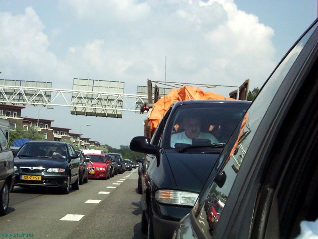 De Vries in de file.JPG